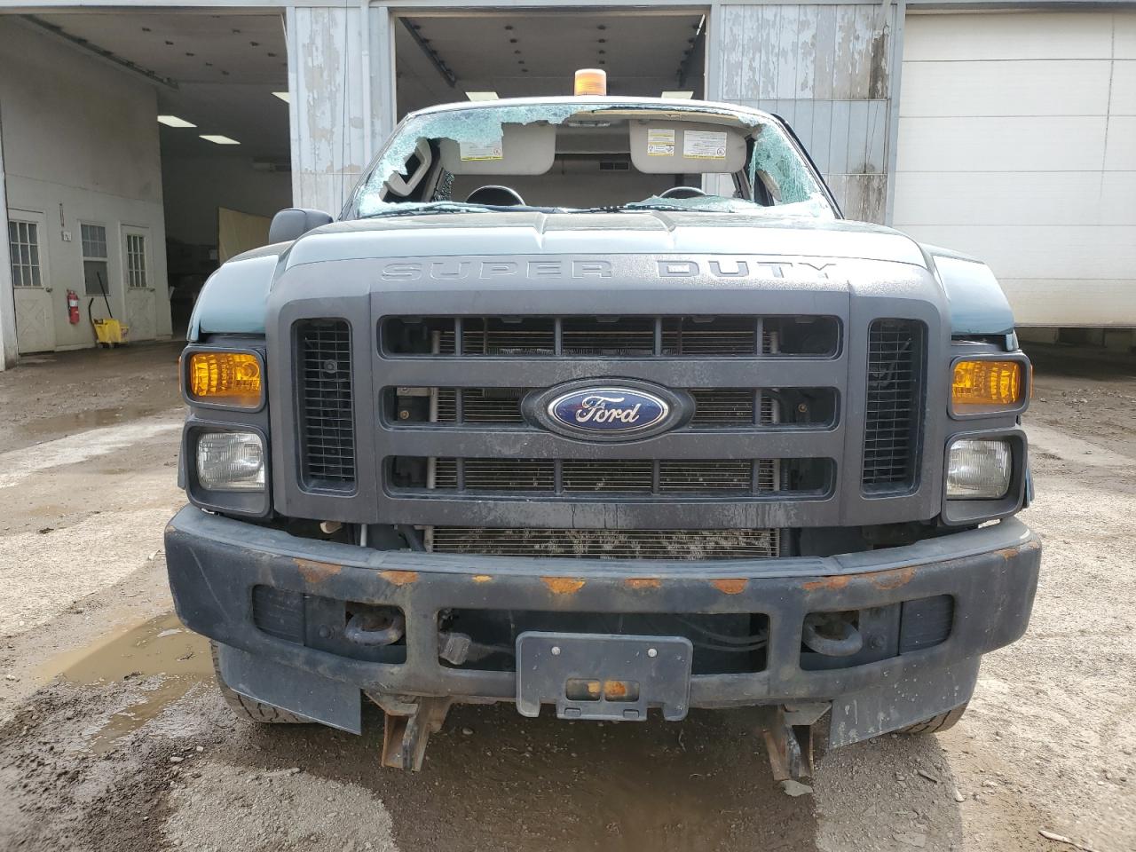 2009 Ford F250 - Image 5