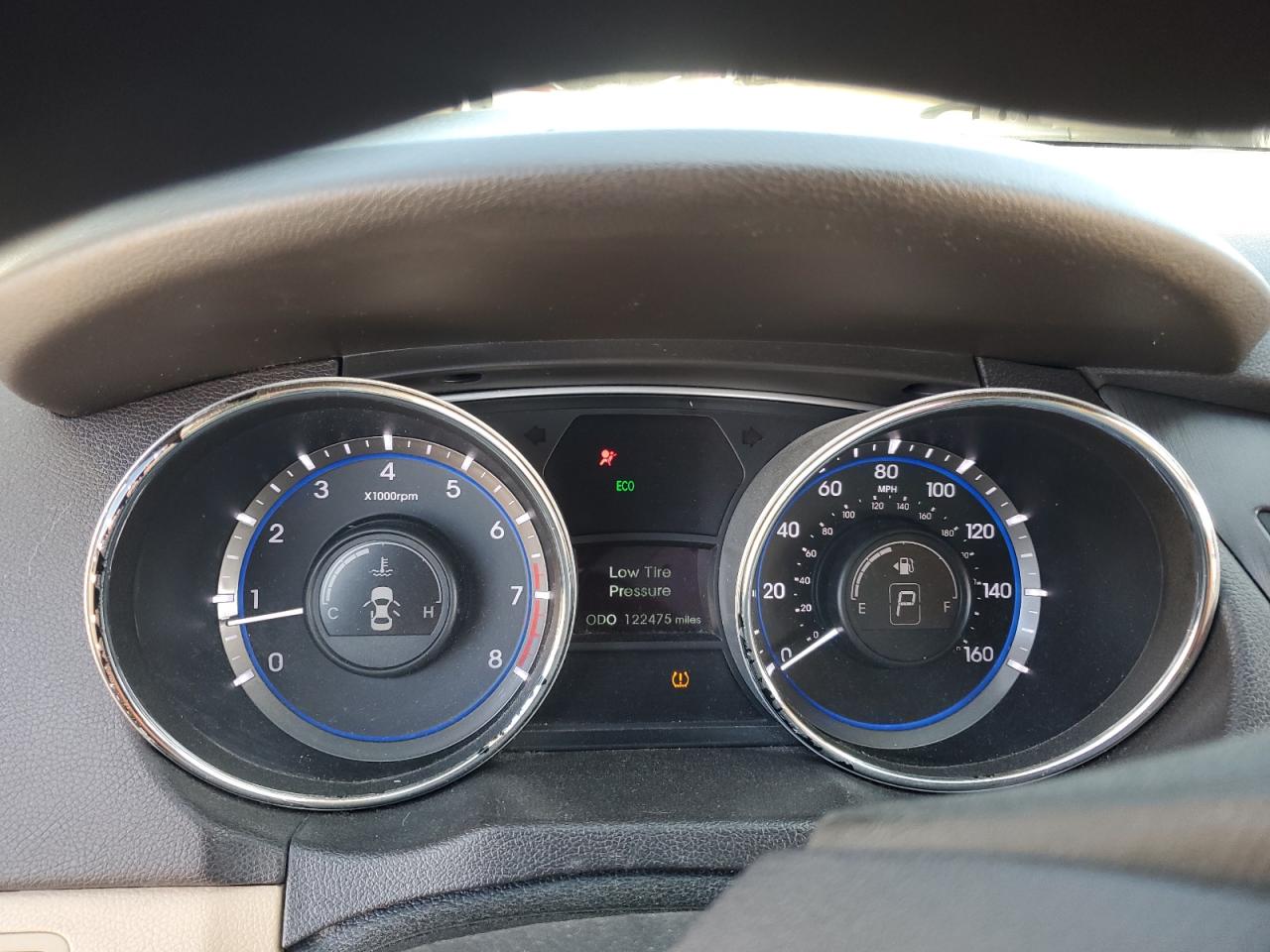 2013 Hyundai Sonata - Image 9