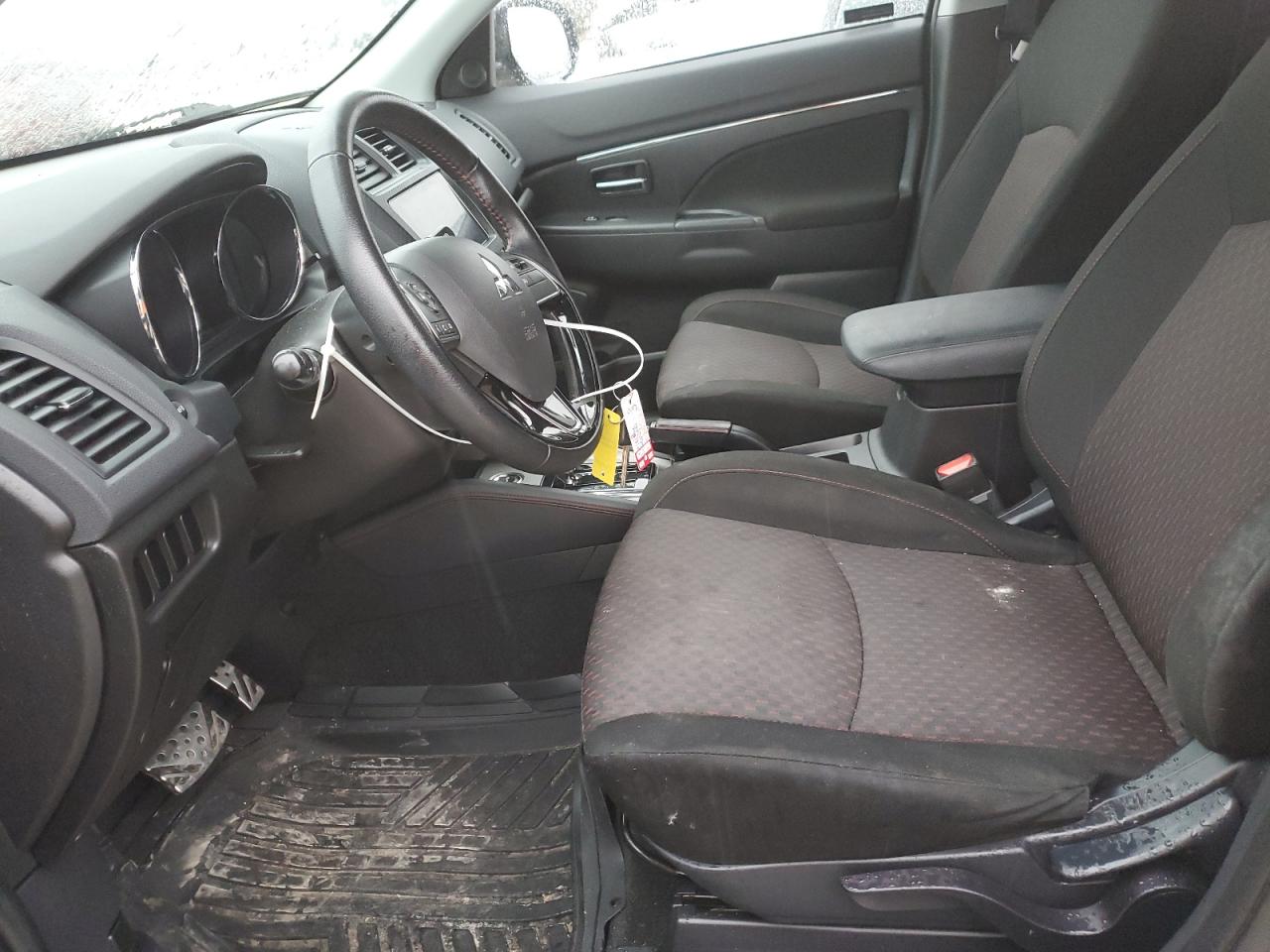 2019 Mitsubishi Outlander - Image 7