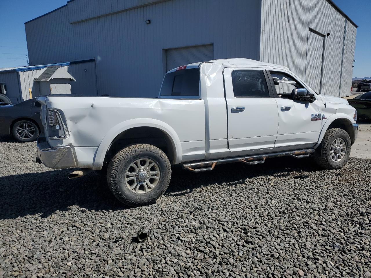 2015 RAM 2500 - Image 3