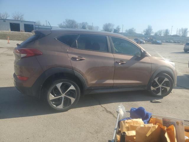 Parquets HYUNDAI TUCSON 2016 Brown