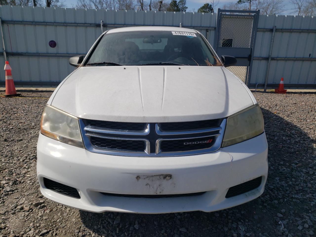 2013 Dodge Avenger - Image 5