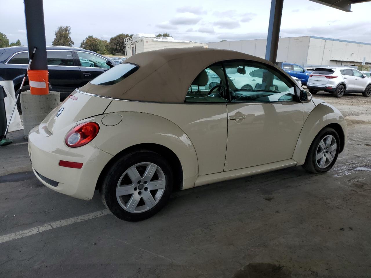 2007 Volkswagen Beetle - Image 3
