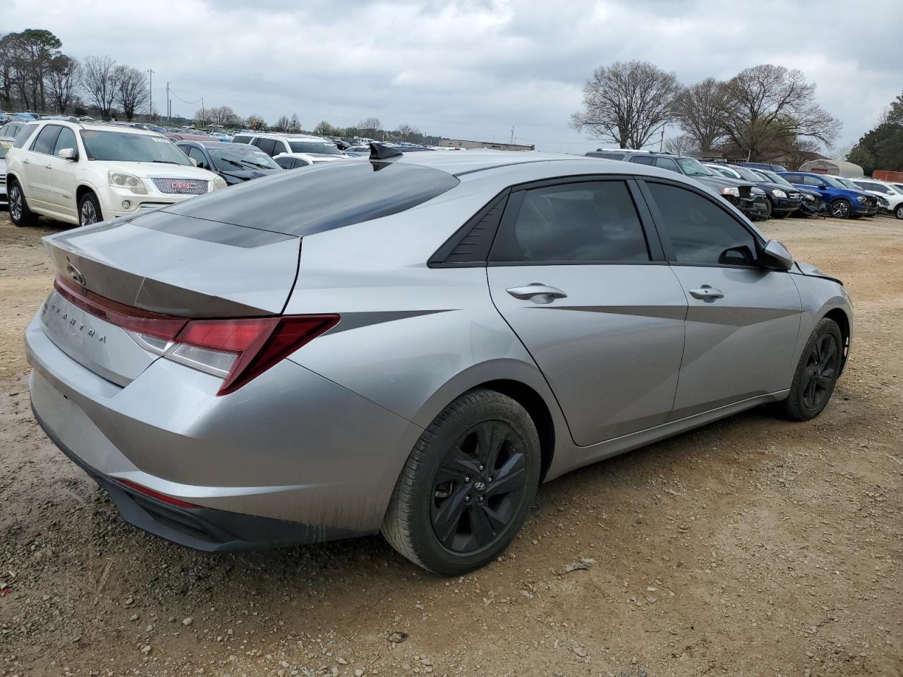 2021 Hyundai Elantra - Image 3