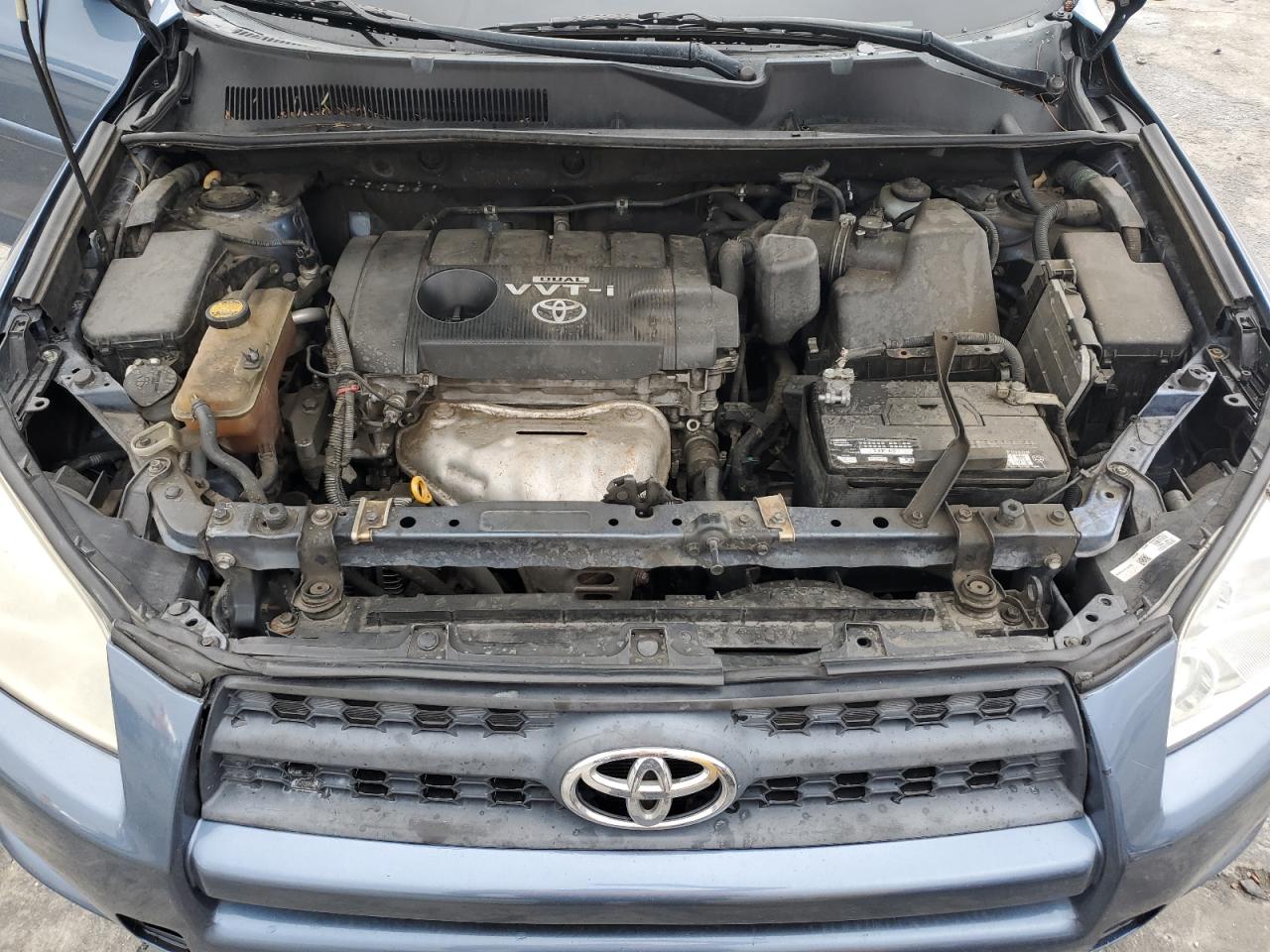 2011 Toyota RAV 4 - Image 12