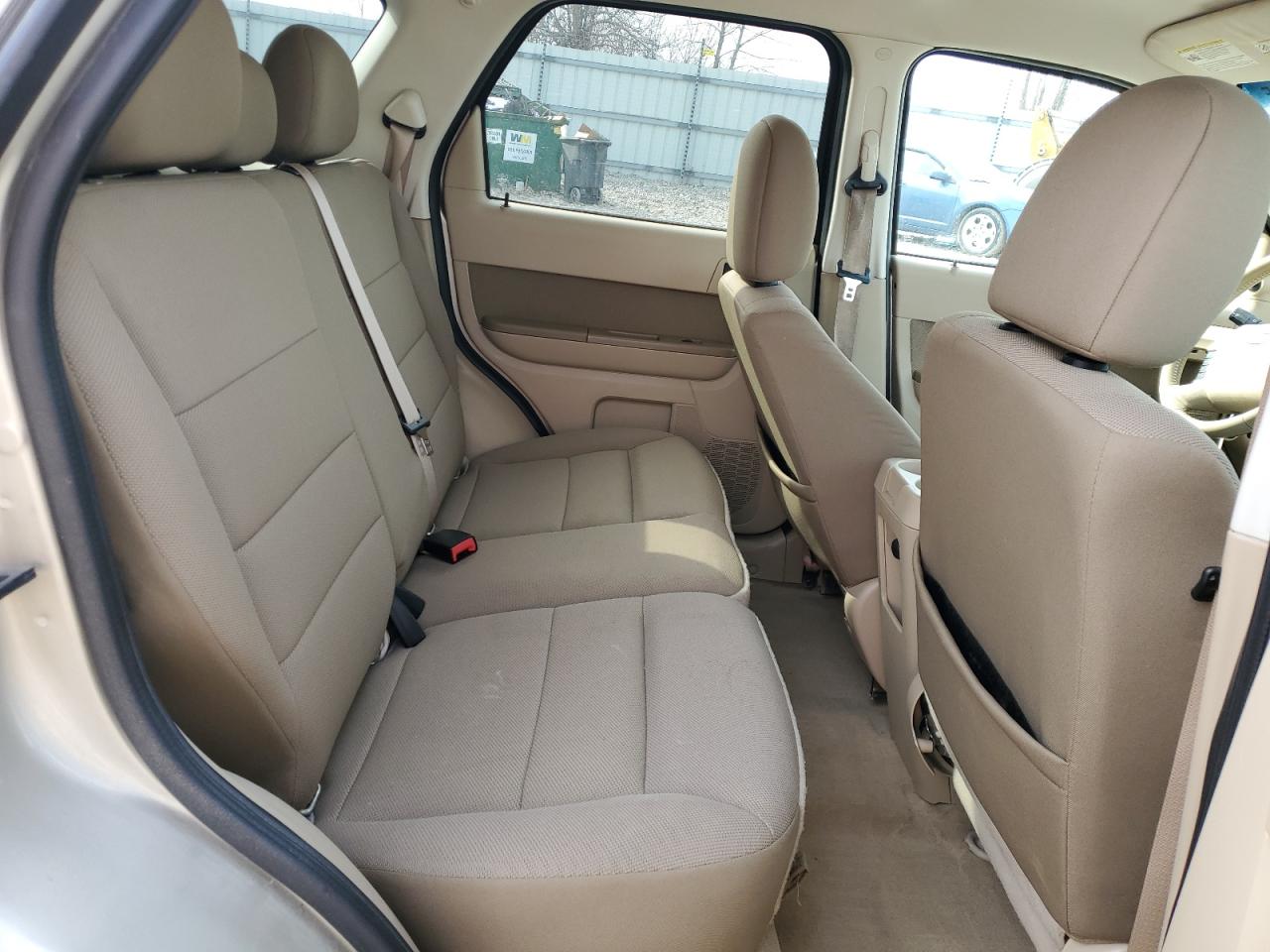 2010 Ford Escape - Image 10