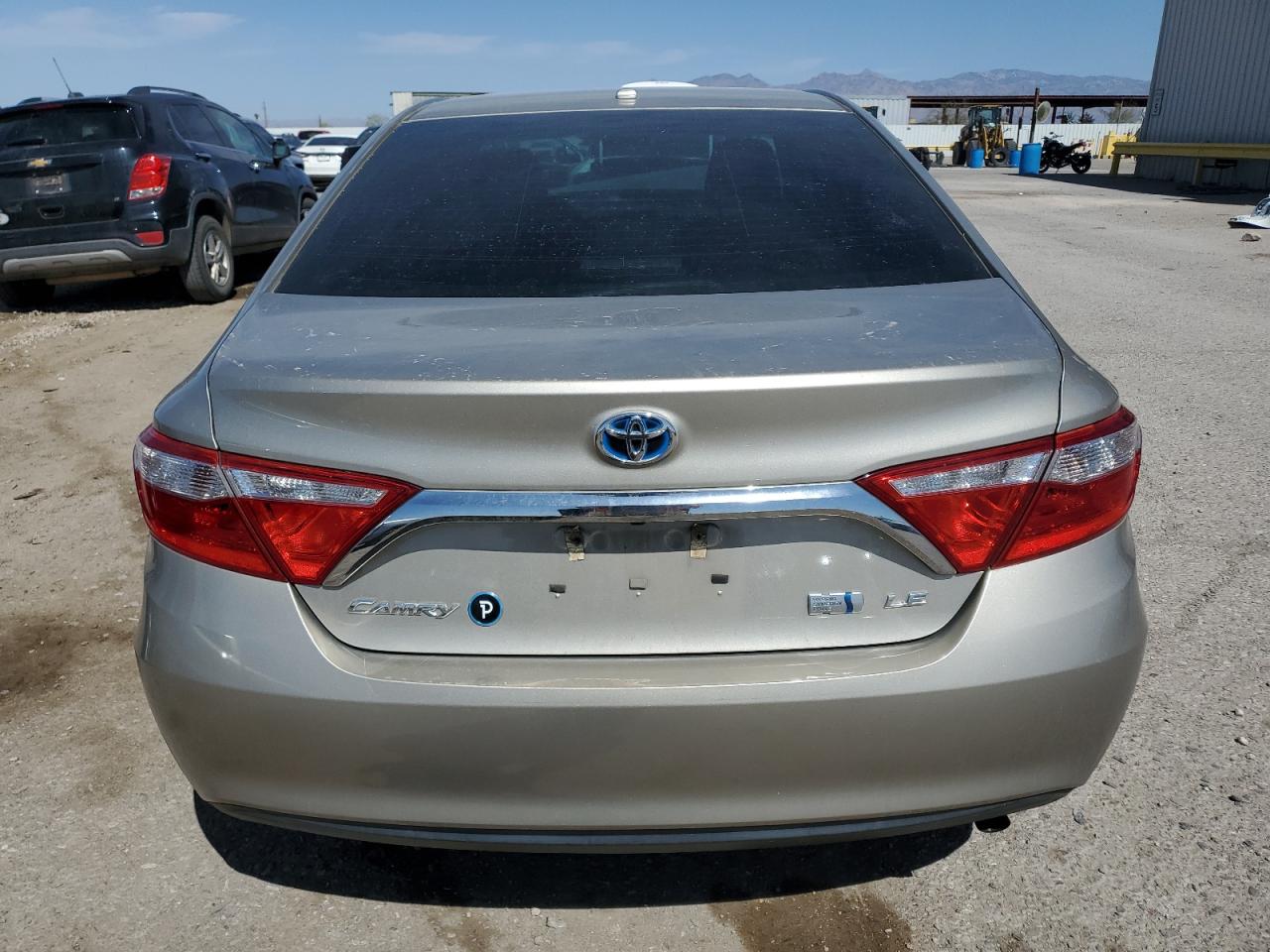 2016 Toyota Camry - Image 6