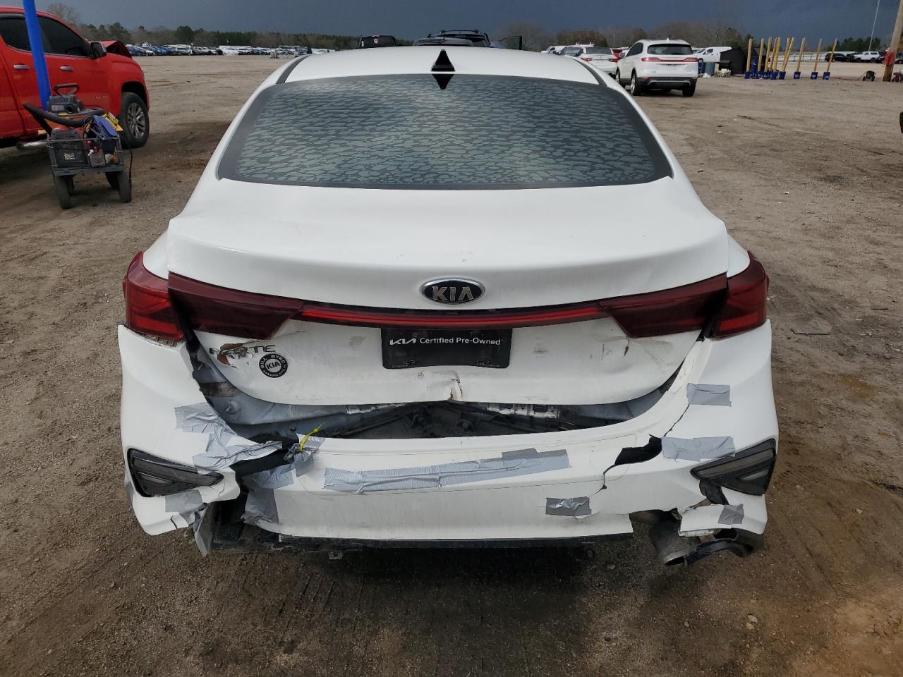 2019 Kia Forte - Image 6