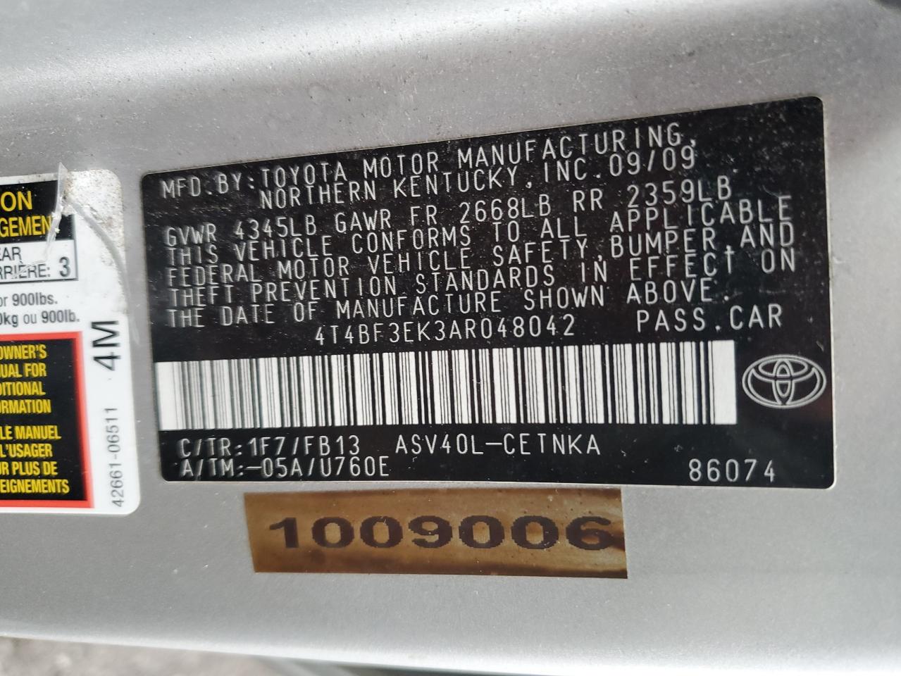 2010 Toyota Camry - Image 12
