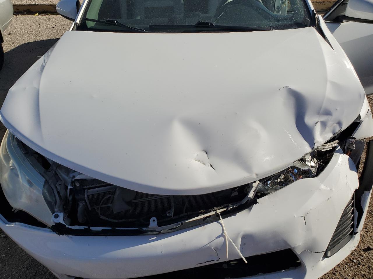 2014 Toyota Camry - Image 13