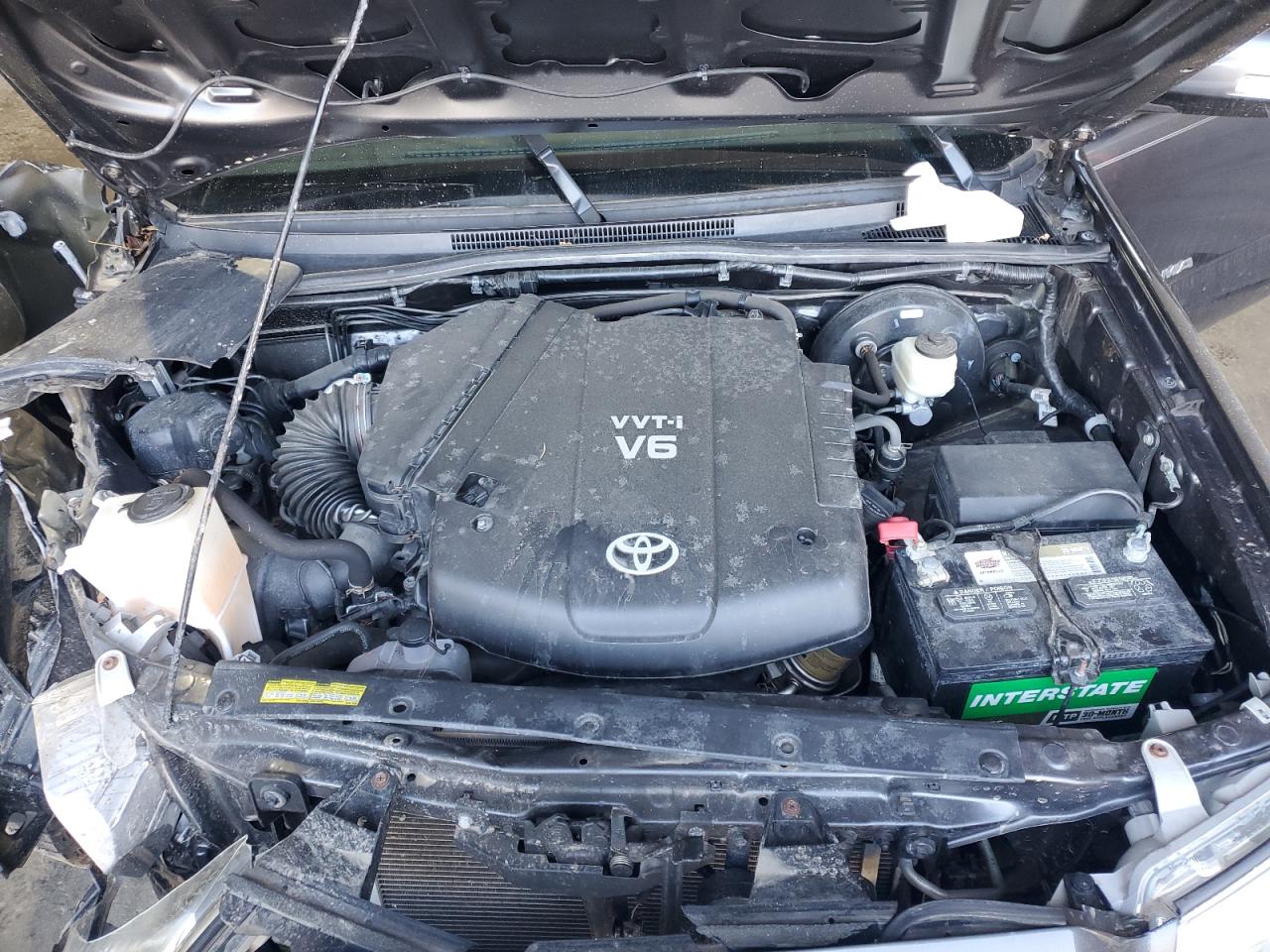 2014 Toyota Tacoma - Image 12