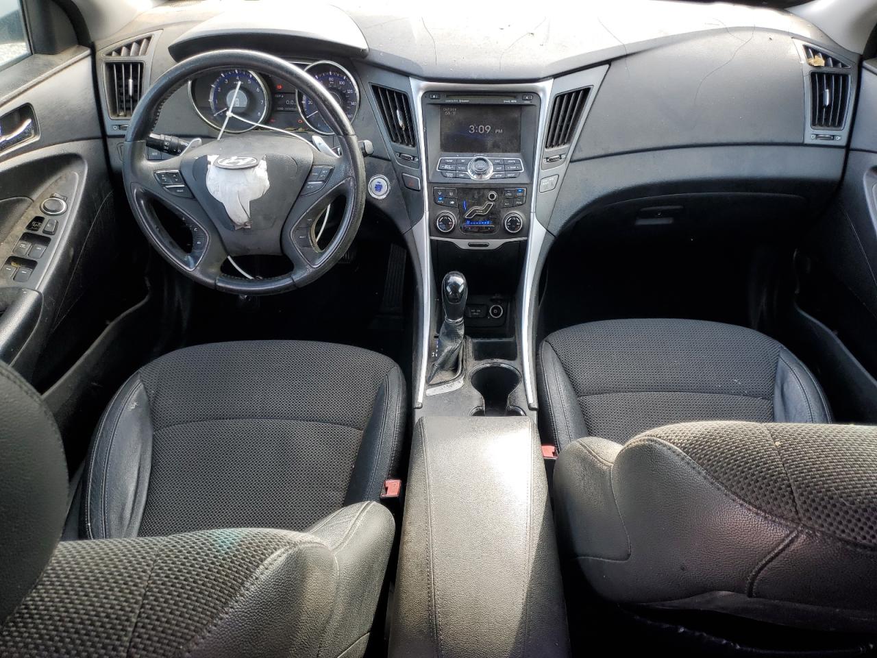 2011 Hyundai Sonata - Image 8