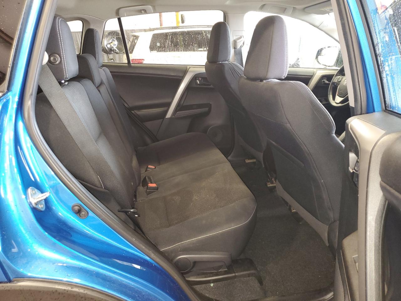 2T3RFREVXJW802468 TOYOTA RAV4 2018