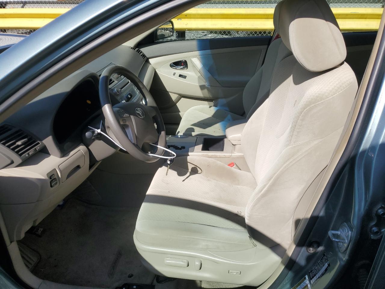 2009 Toyota Camry - Image 7