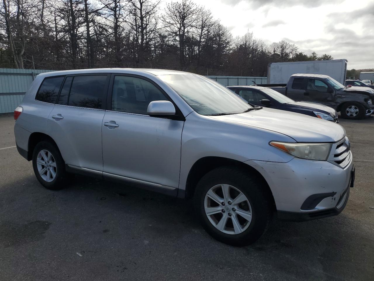 2013 Toyota Highlander - Image 4