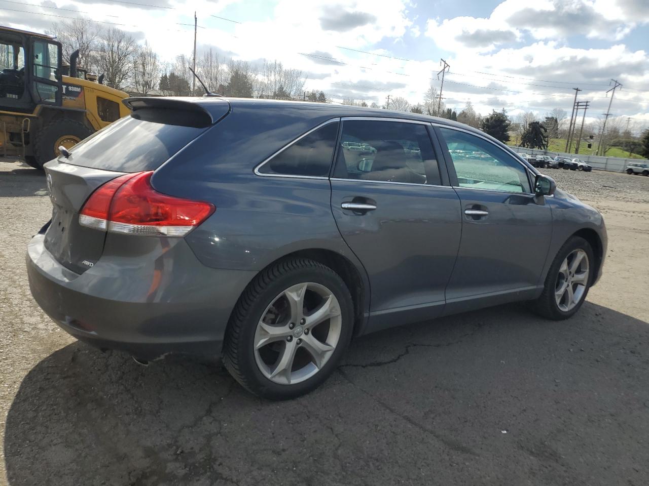 2010 Toyota Venza - Image 3