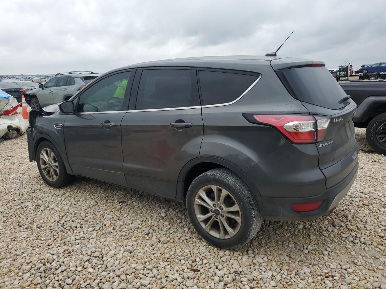 1FMCU0G98HUE35046 FORD ESCAPE 2017