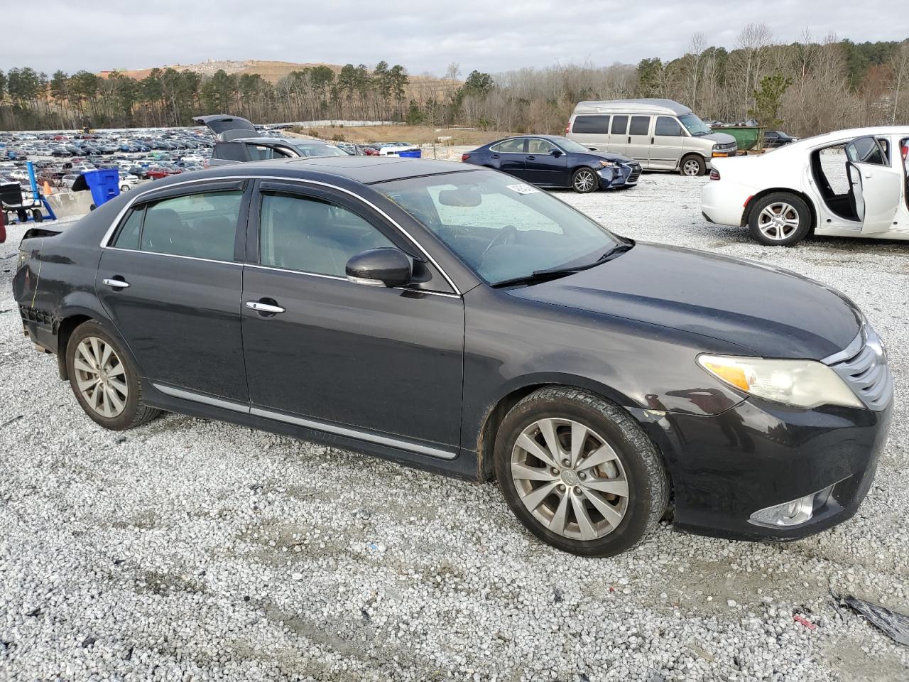2011 Toyota Avalon - Image 4