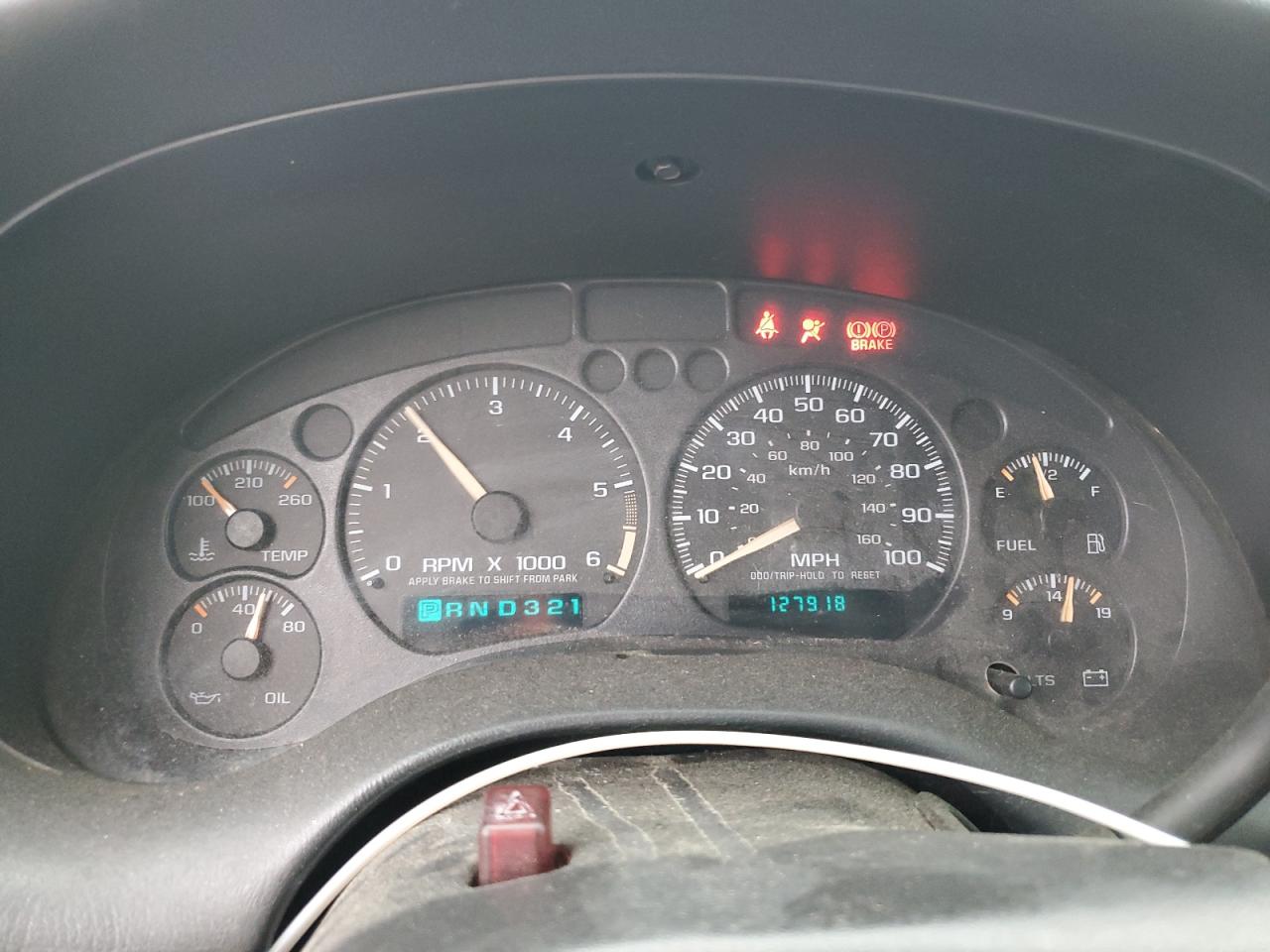 2004 Chevrolet S-10 Pickup - Image 9