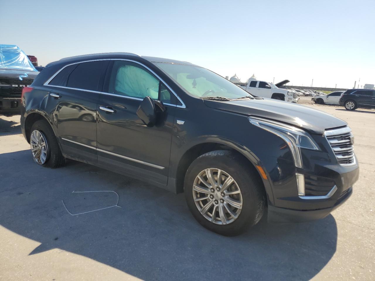 2017 Cadillac XT5 - Image 4