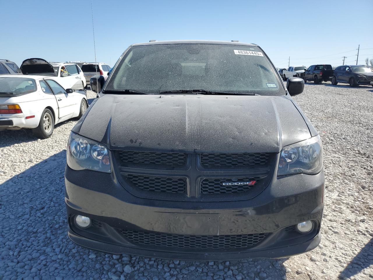2019 Dodge Caravan - Image 5
