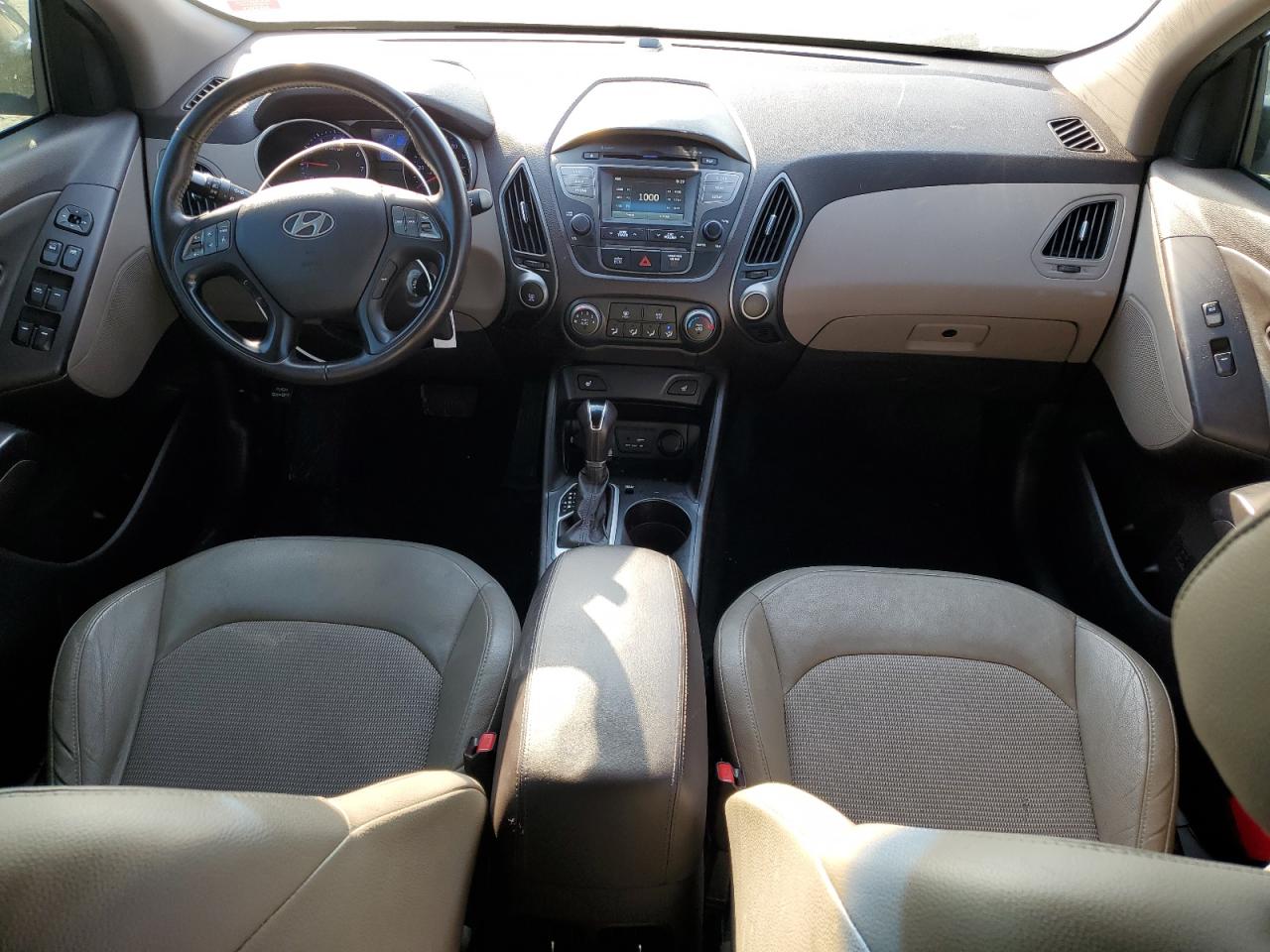 2015 Hyundai Tucson - Image 8