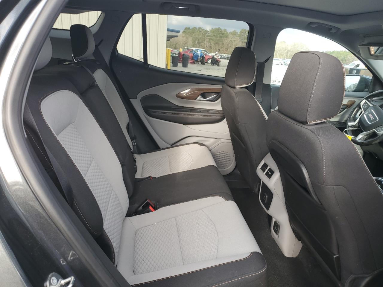 2019 GMC Terrain - Image 11