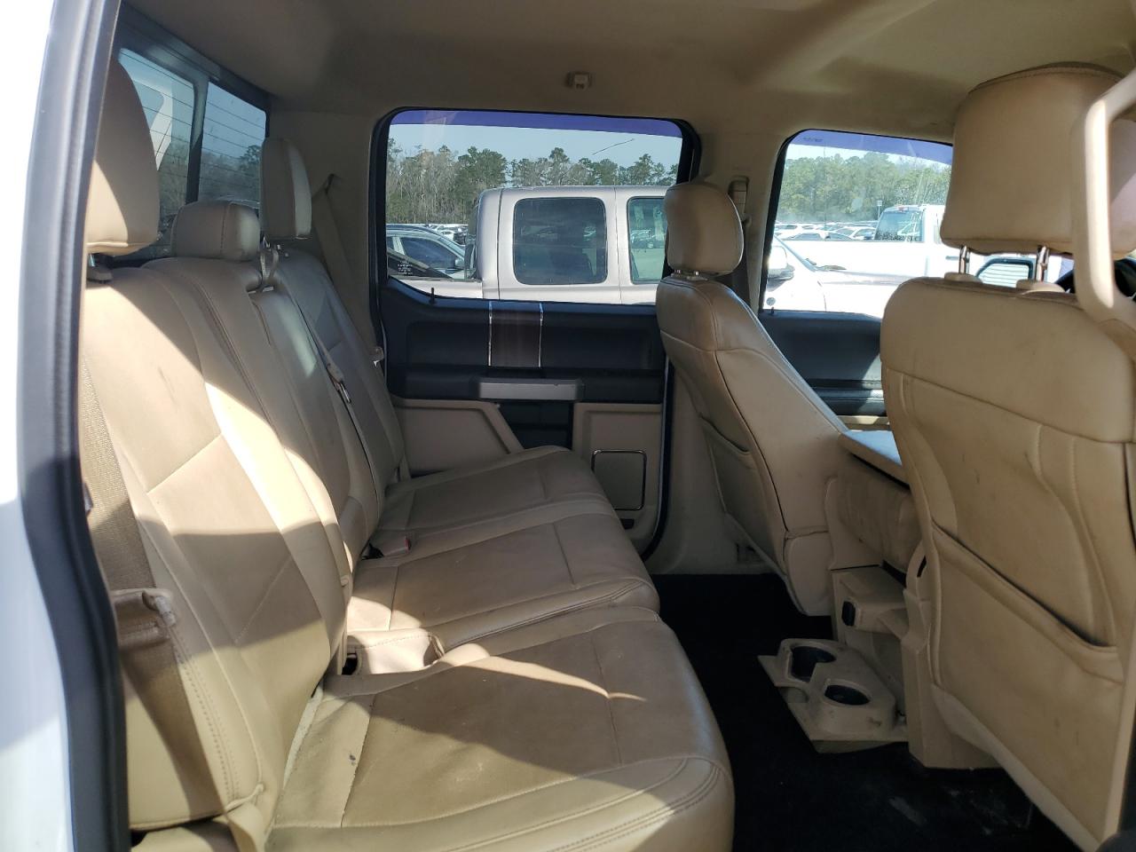 2015 Ford F-150 - Image 10