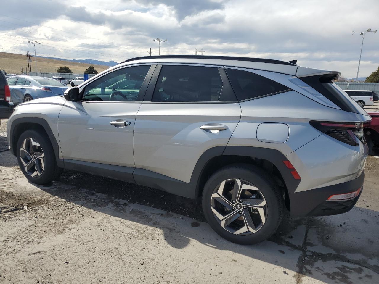 2022 Hyundai Tucson - Image 2