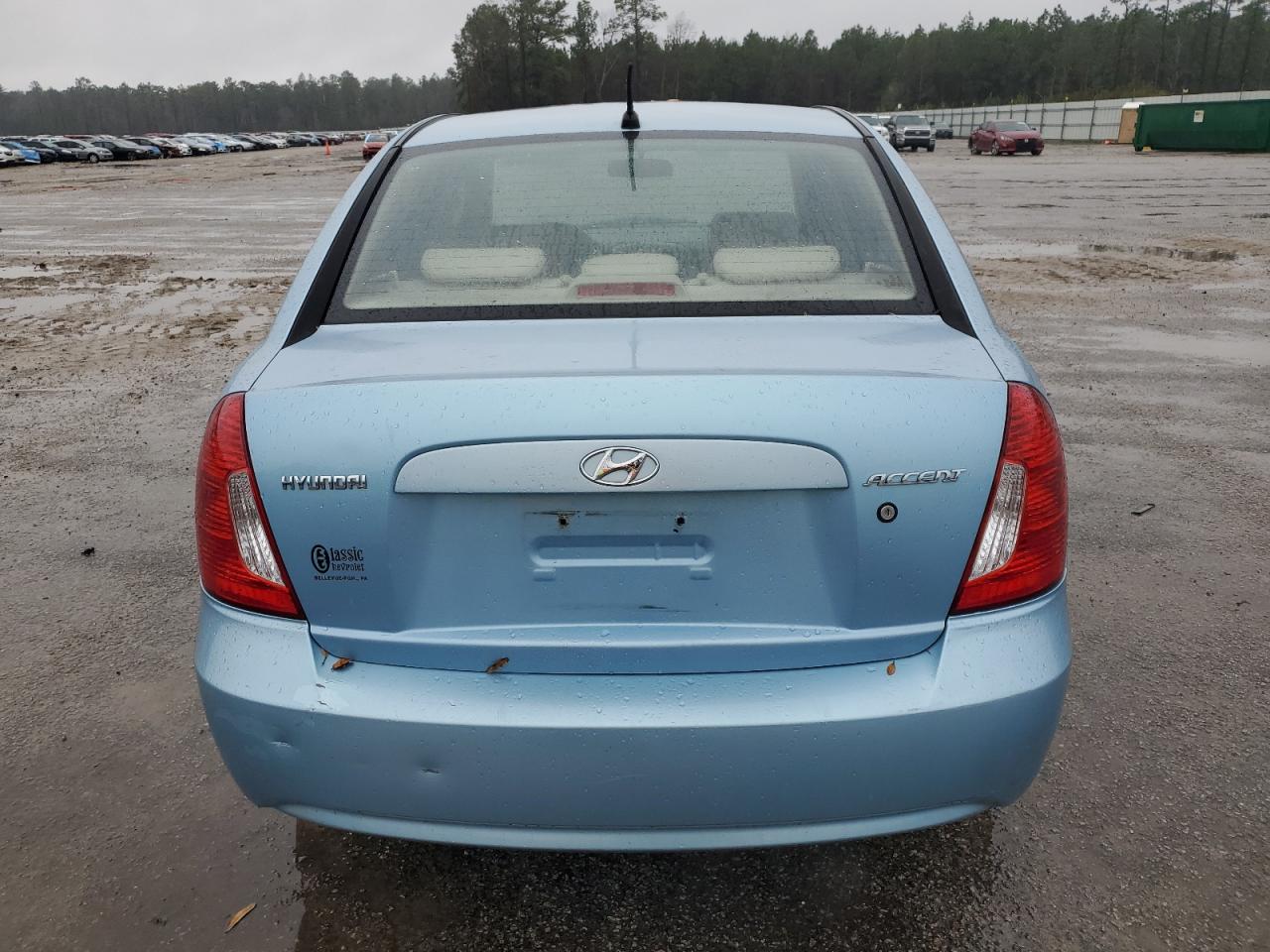 2009 Hyundai Accent - Image 6
