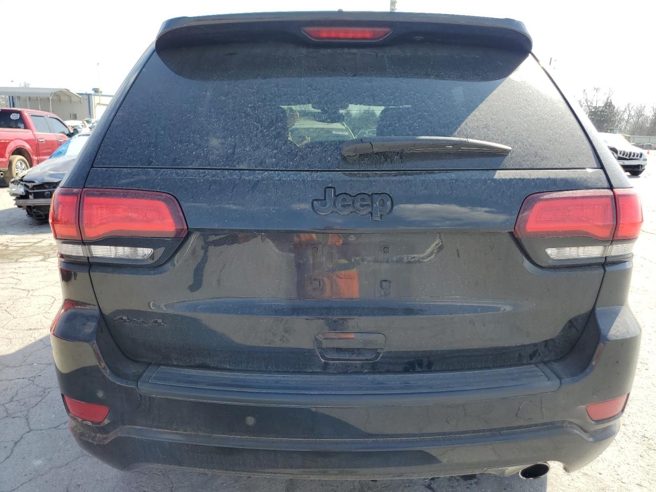 2020 Jeep Grand Cherokee - Image 6