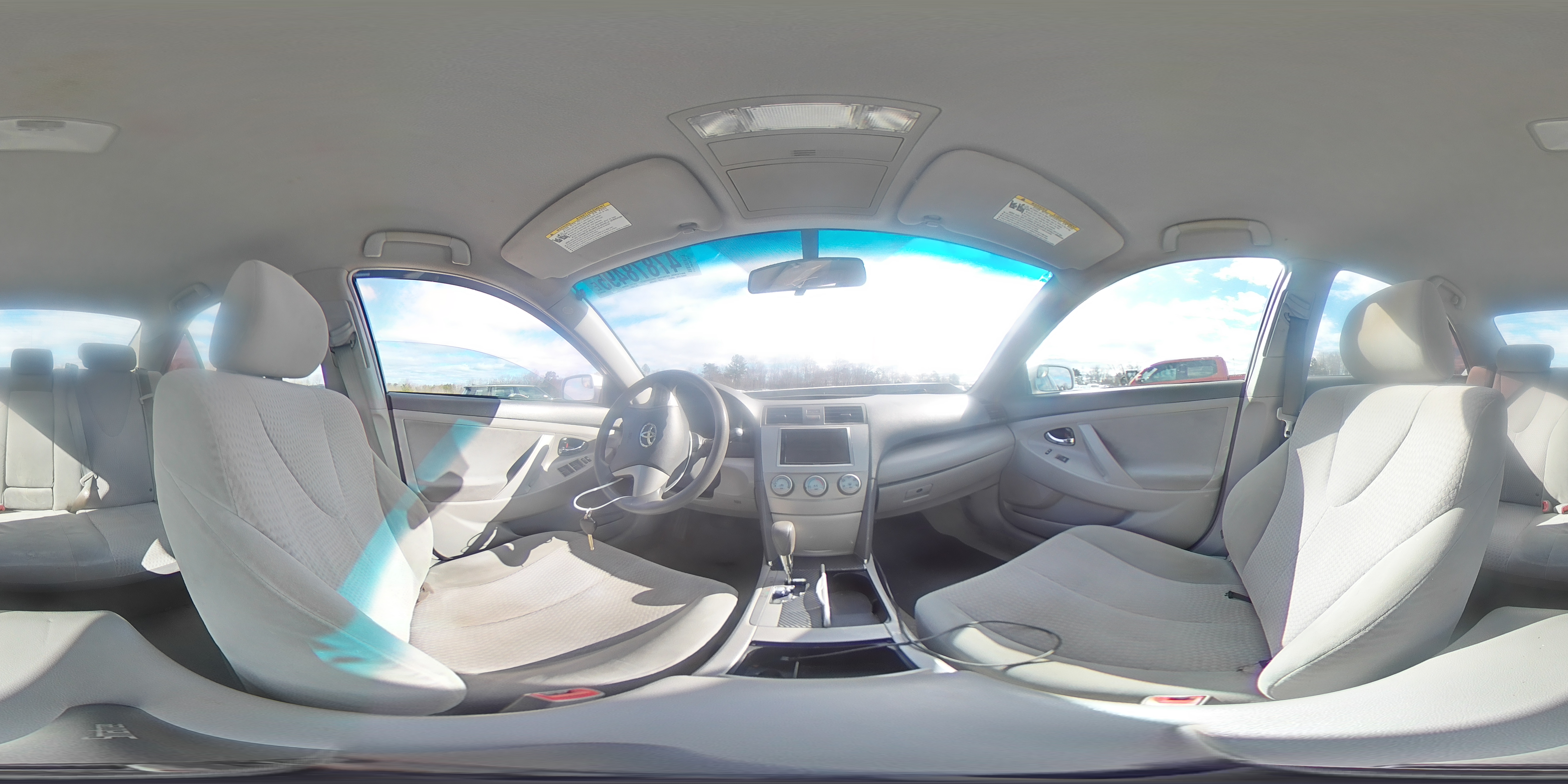 2011 Toyota Camry - Image 12