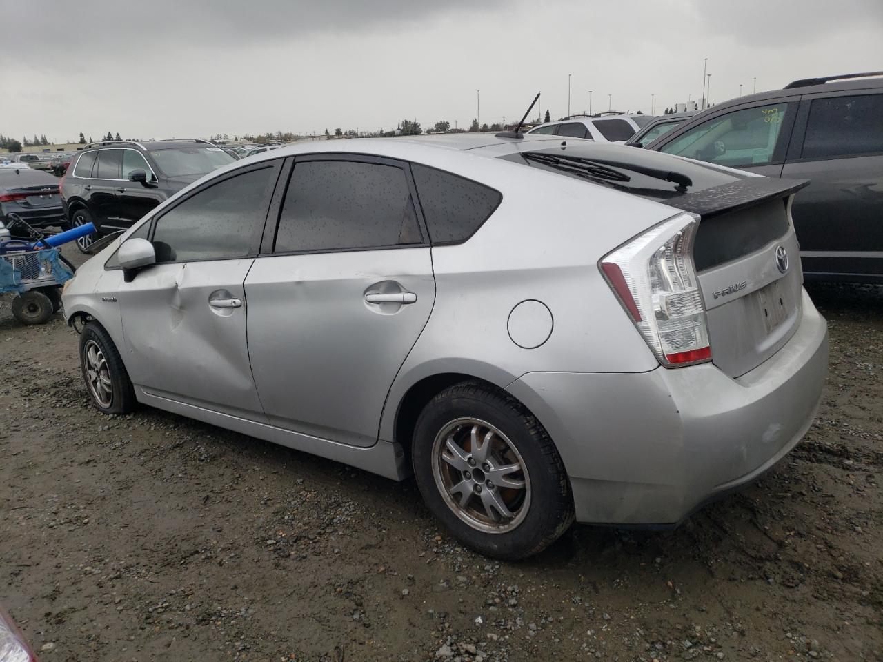2010 Toyota Prius - Image 2