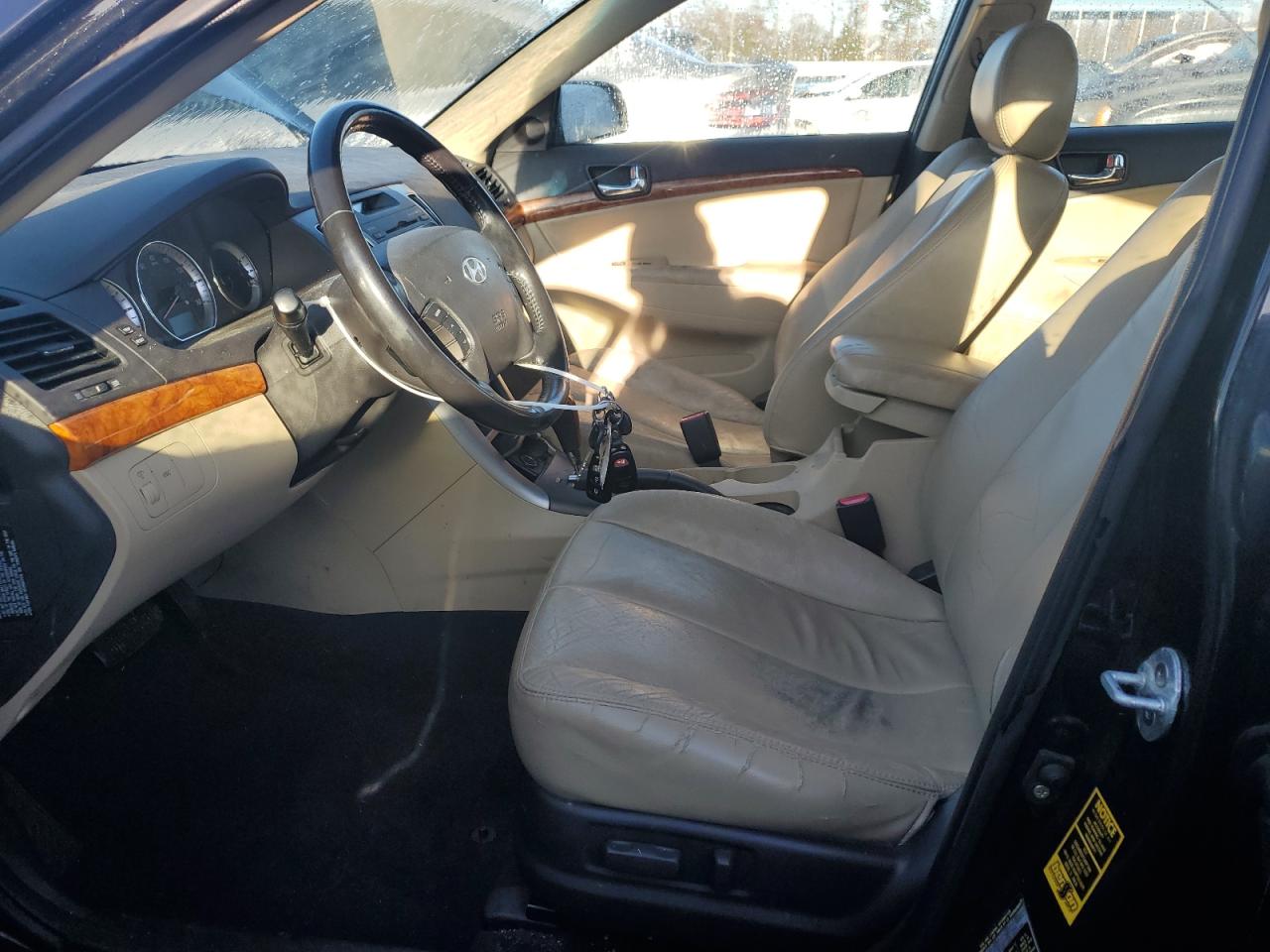 2009 Hyundai Sonata - Image 7