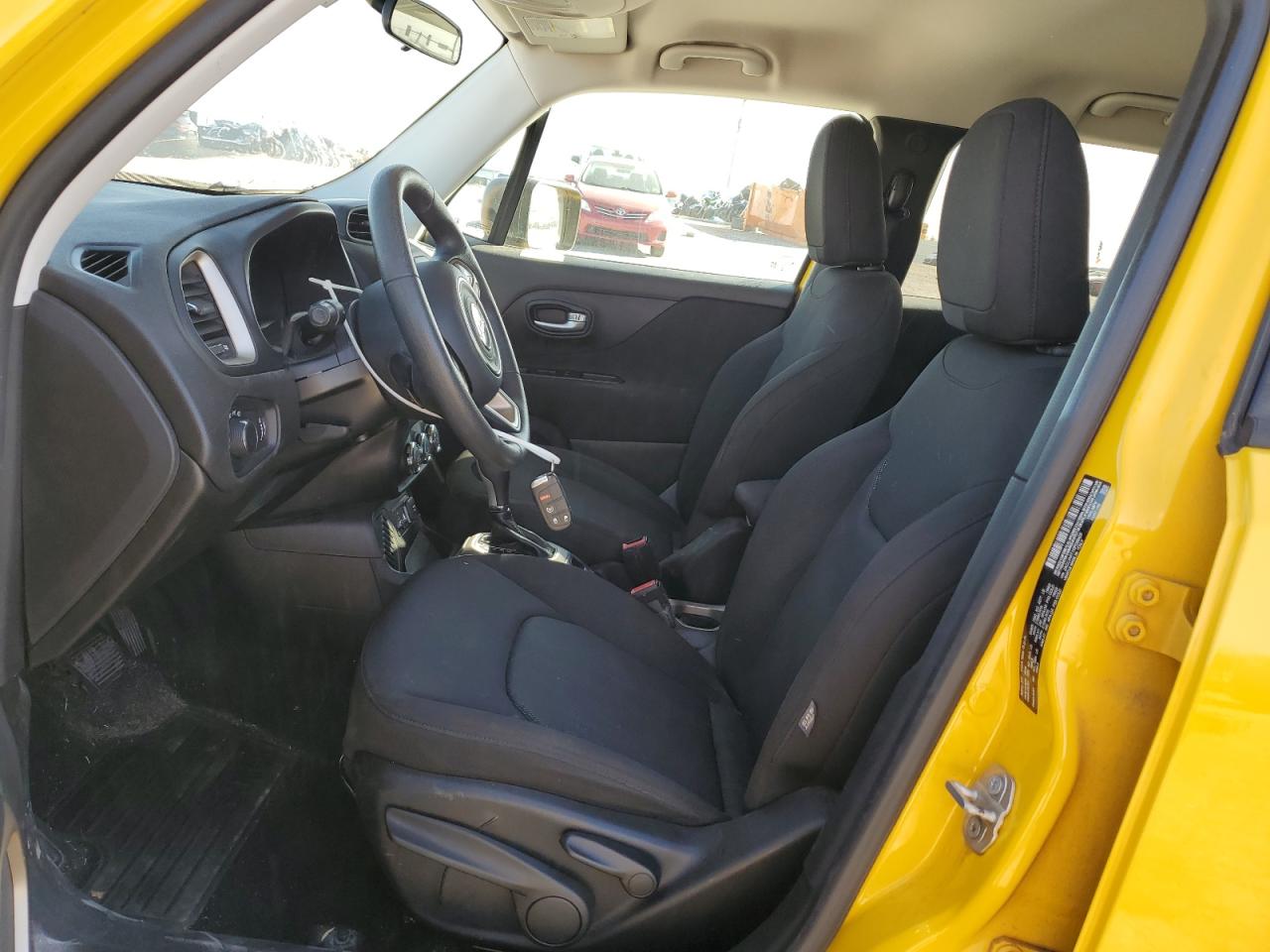 2016 Jeep Renegade - Image 7