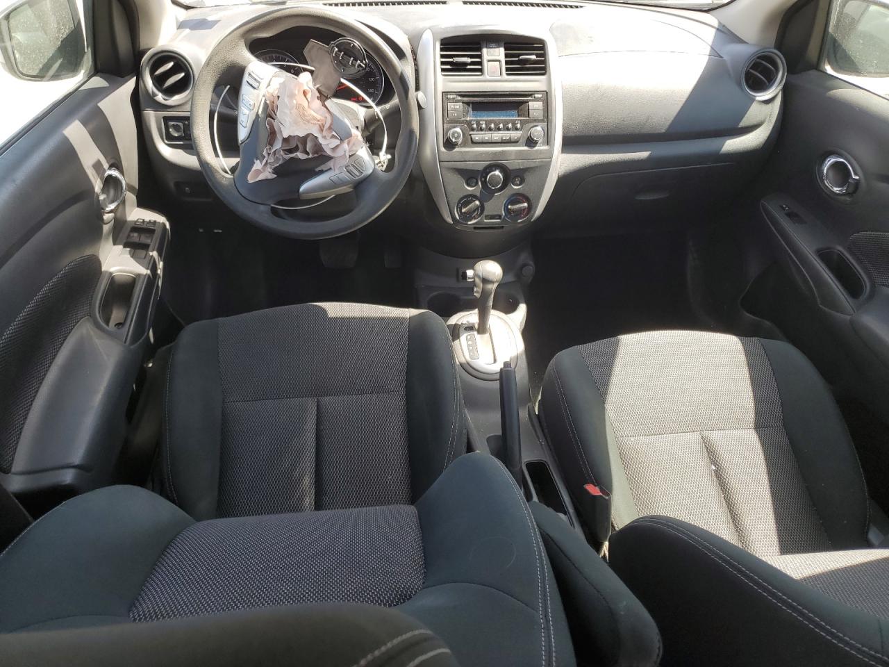3N1CN7AP7HL853824 NISSAN VERSA 2017