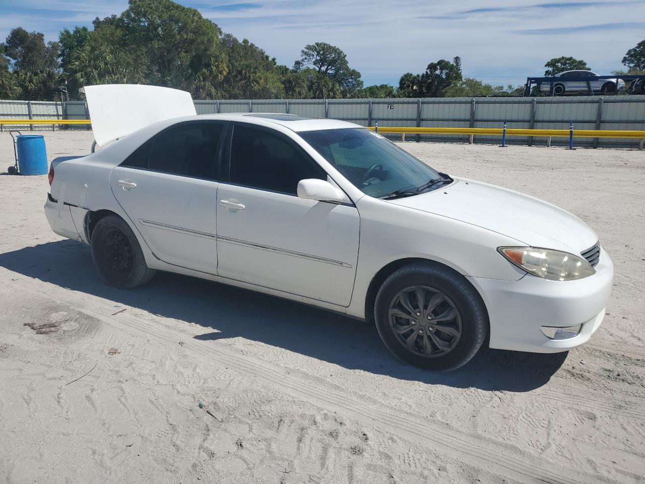 2005 Toyota Camry - Image 4