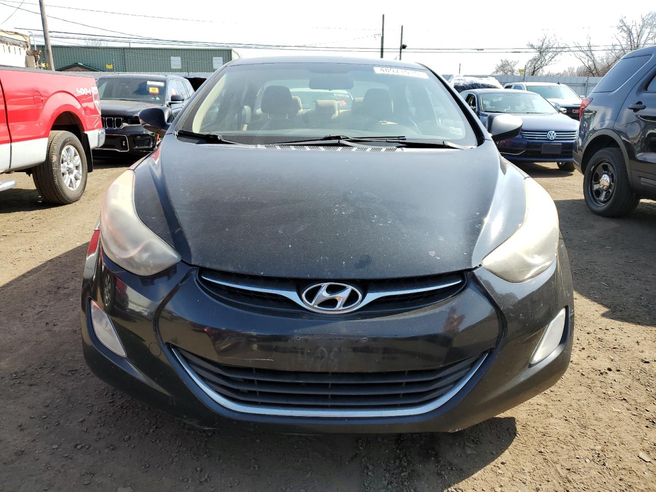 2012 Hyundai Elantra - Image 5