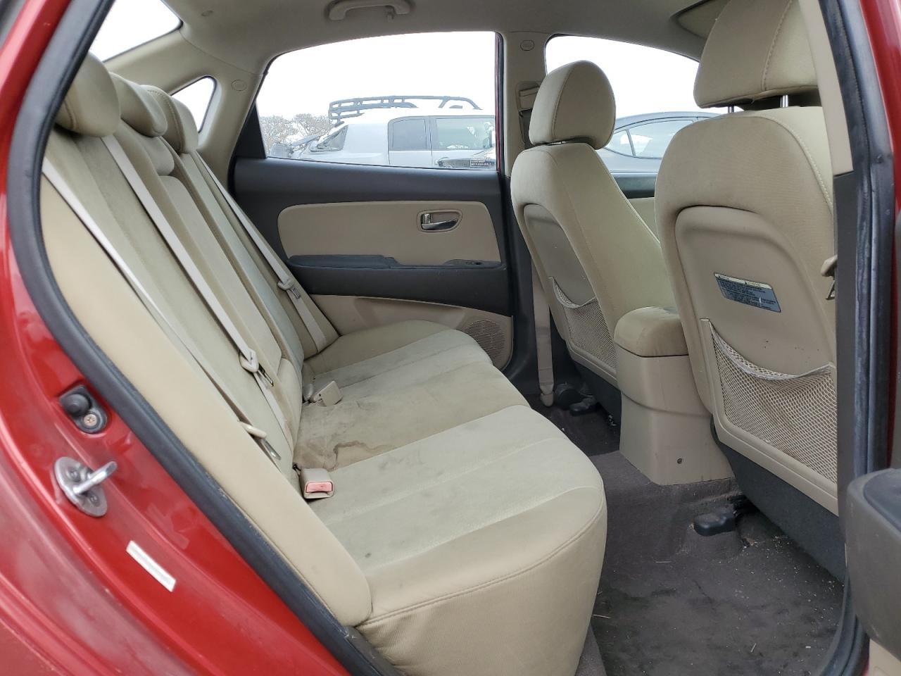 2010 Hyundai Elantra - Image 10