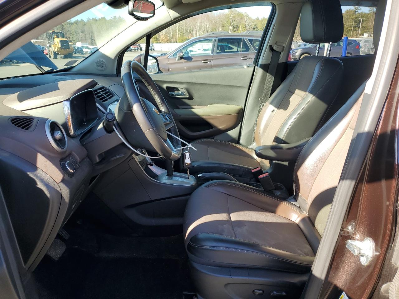 KL7CJLSBXGB584624 CHEVROLET TRAX 2016