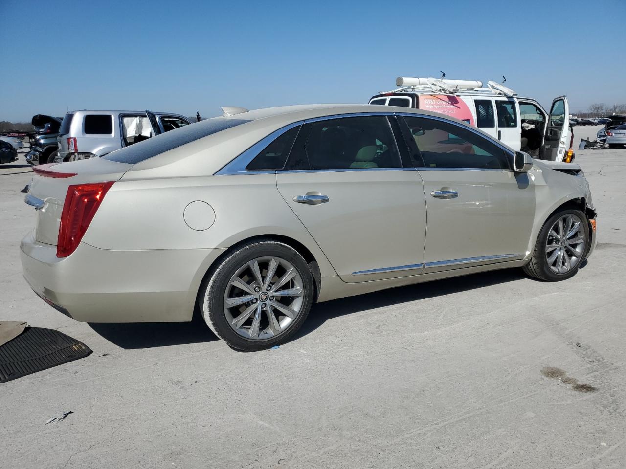 2015 Cadillac XTS - Image 3