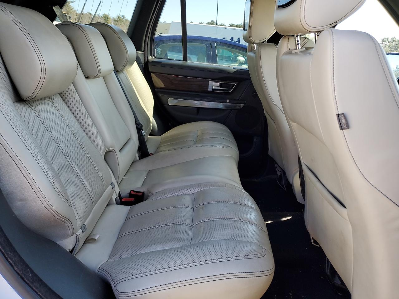 2013 Land Rover Range Rover - Image 11