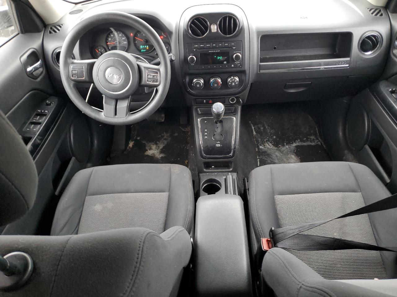 2012 Jeep Liberty (Patriot) - Image 8