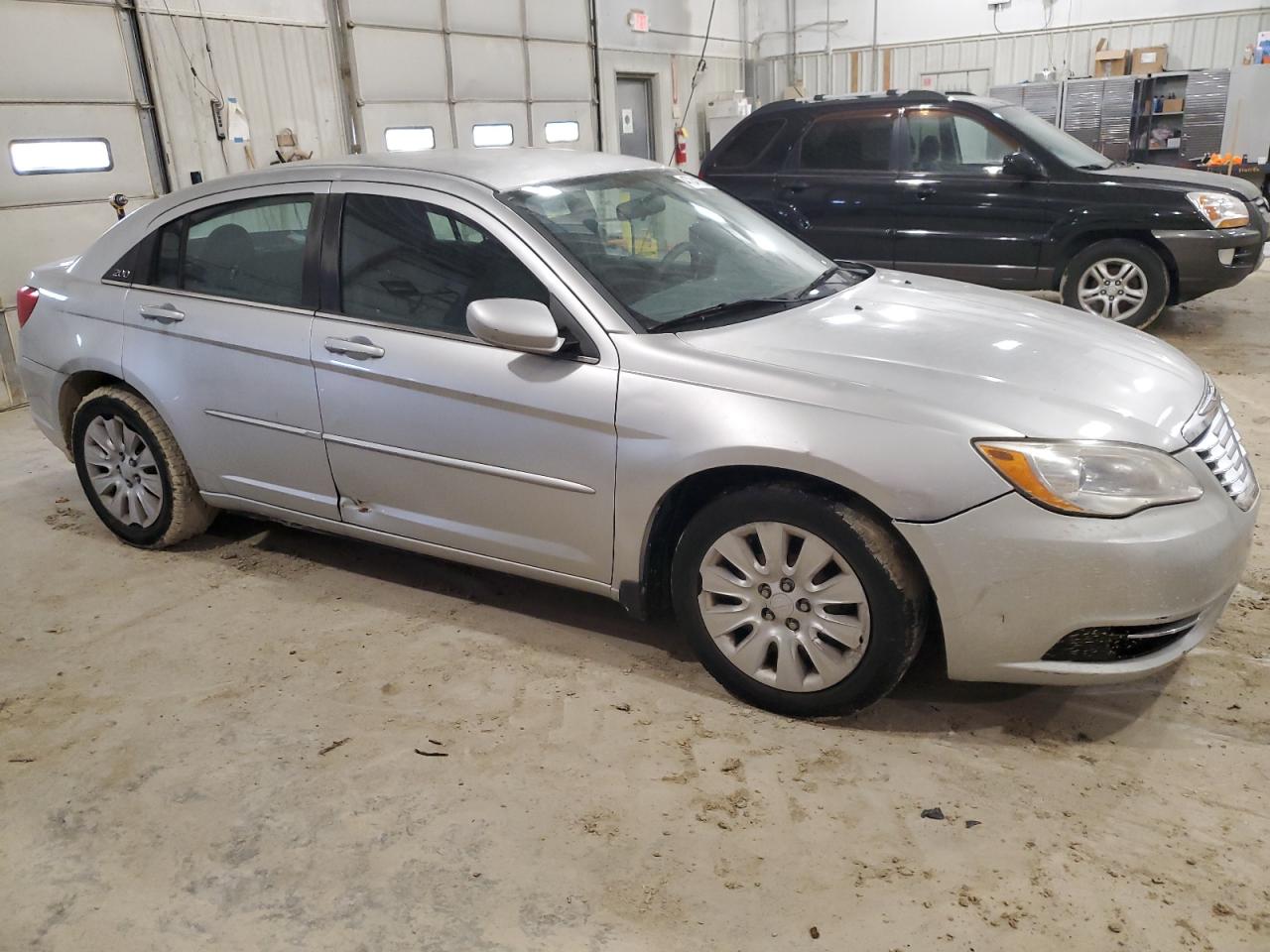 2012 Chrysler 200 - Image 4