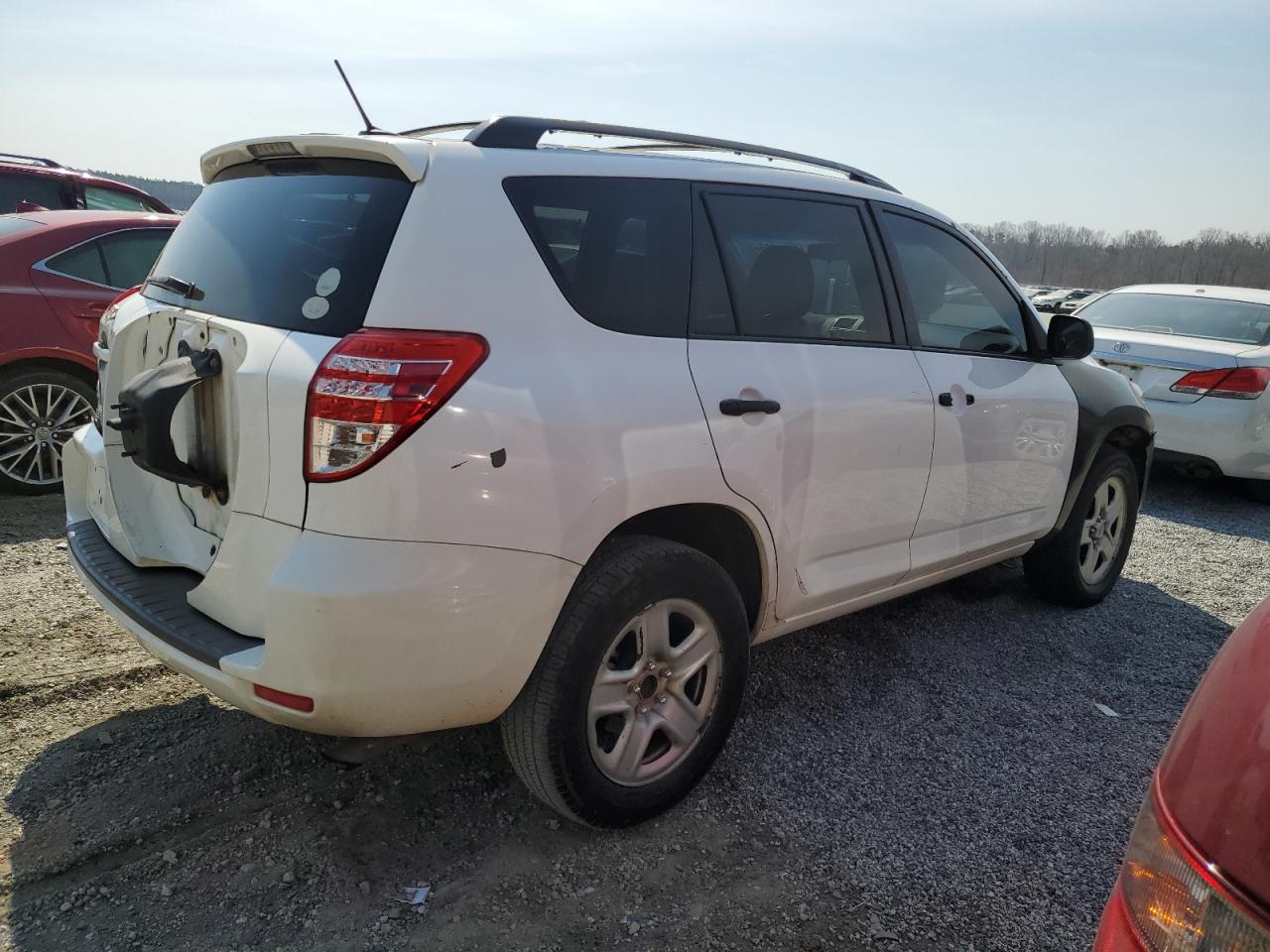 2010 Toyota RAV 4 - Image 3