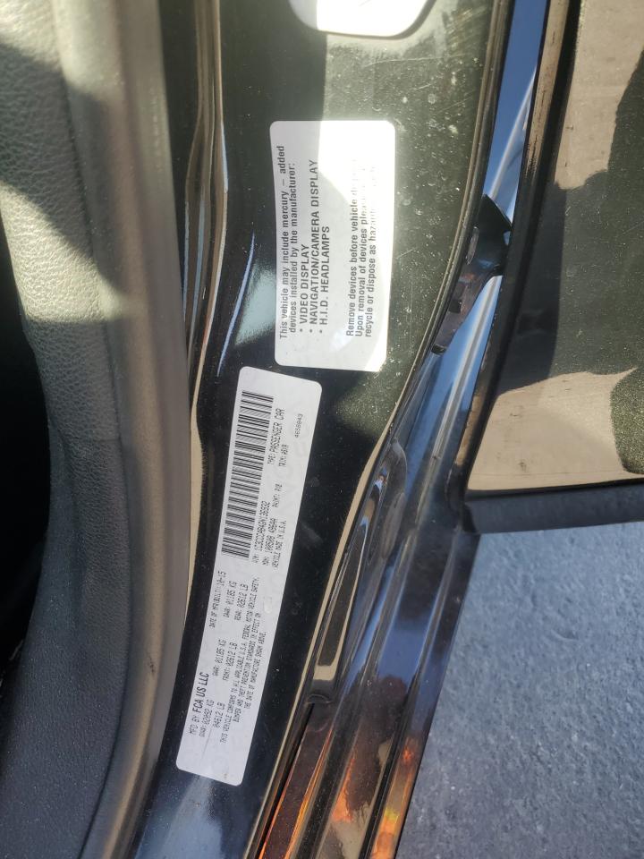 2016 Chrysler 200 - Image 12
