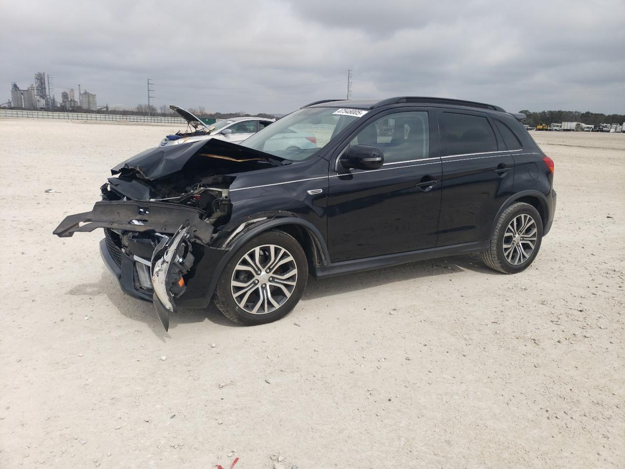 2018 Mitsubishi Outlander - Image 1