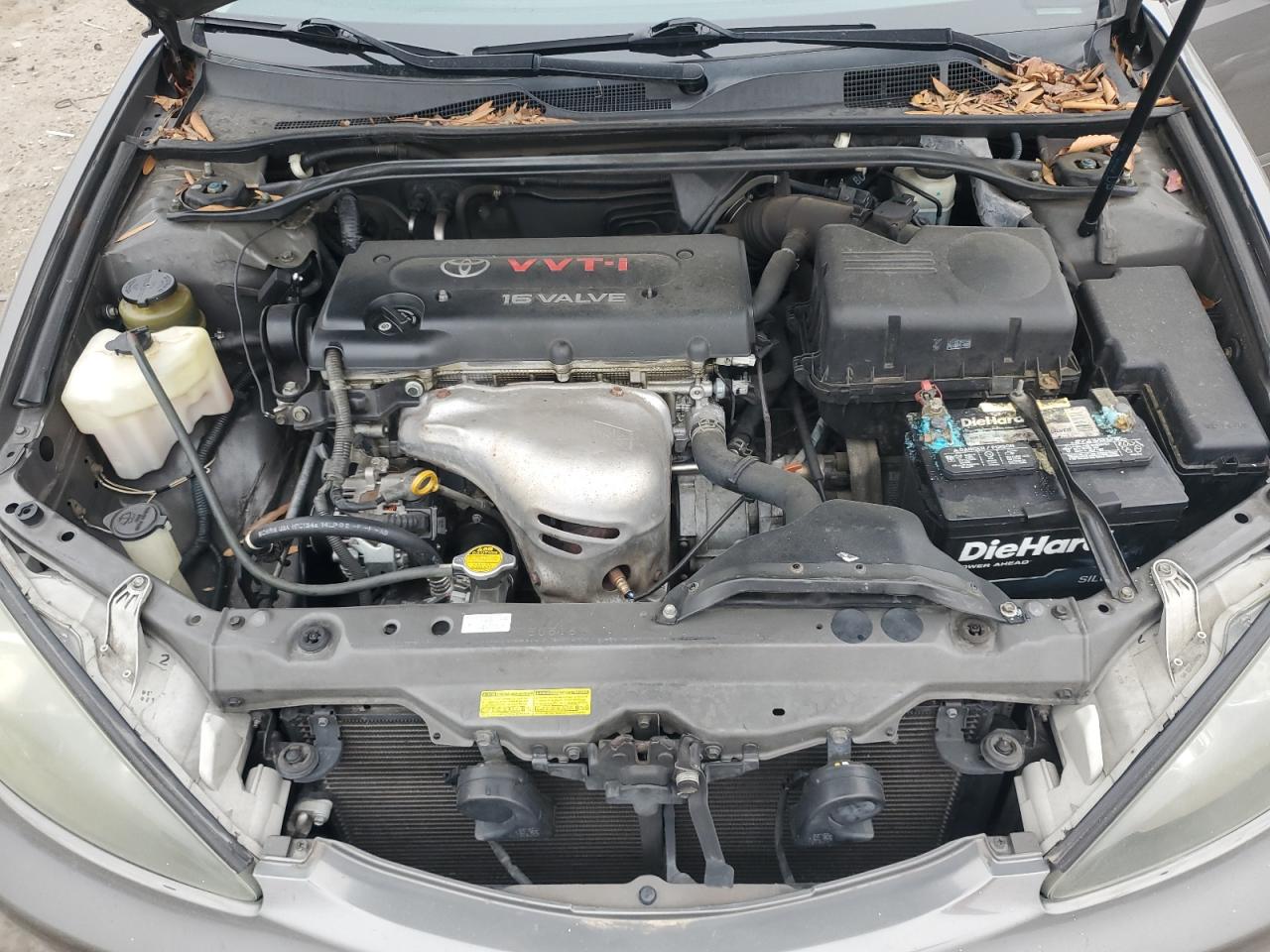 2004 Toyota Camry - Image 11