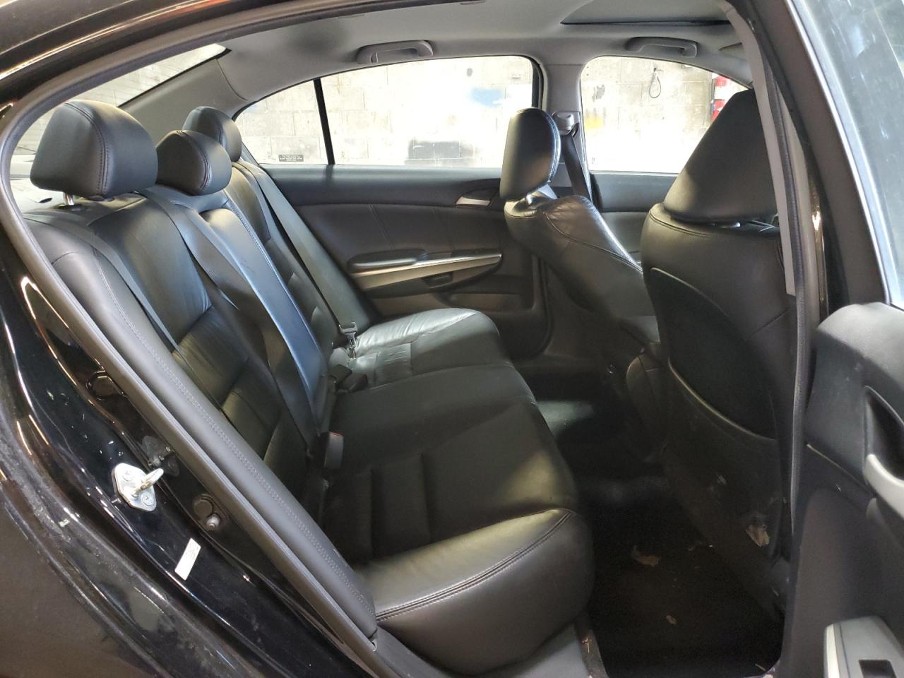 2010 Honda Accord - Image 10