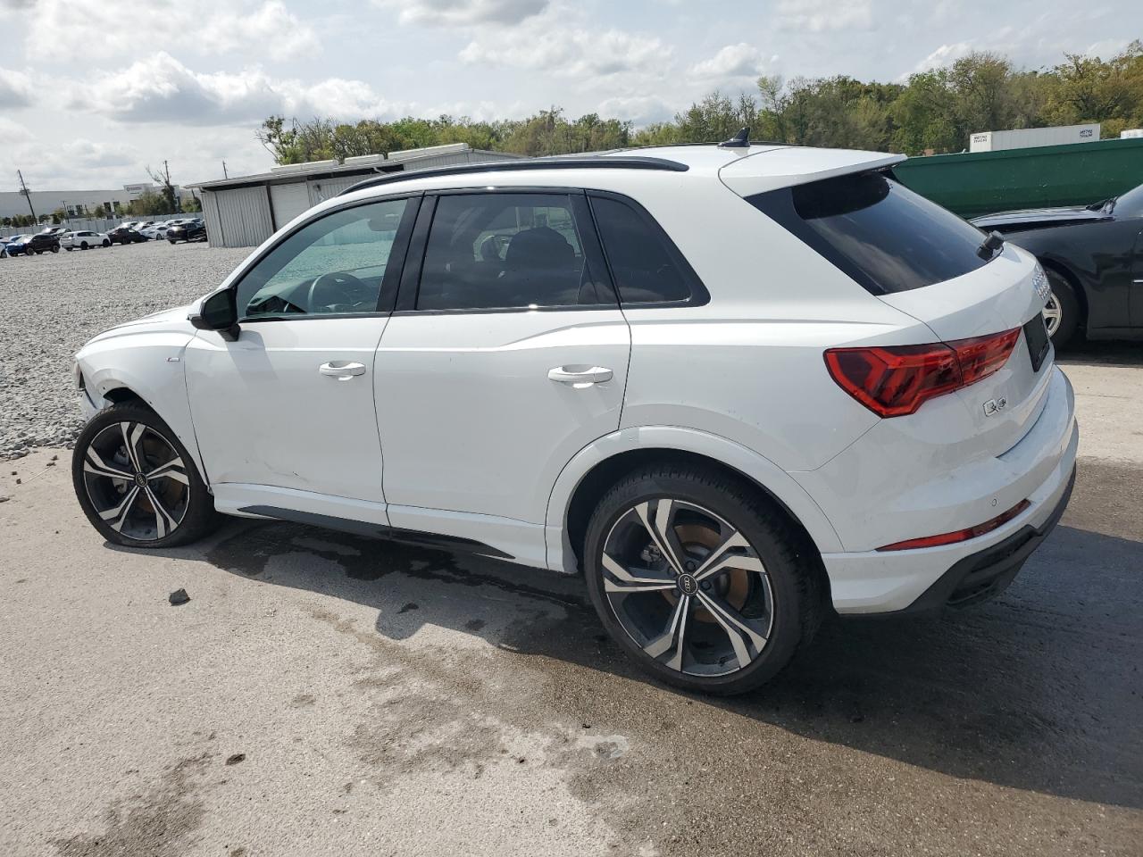 2023 Audi Q3 - Image 2